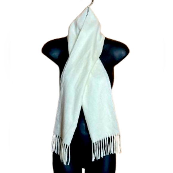 Christian Dior Echarpes scarf 100 % acrylic cashmaire scarf dry clean only - Picture 1 of 3